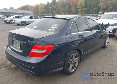 2014 Mercedes-Benz C 300 Sport 4Matic из США, поврежденный, VIN WDDGF8AB9ER314427